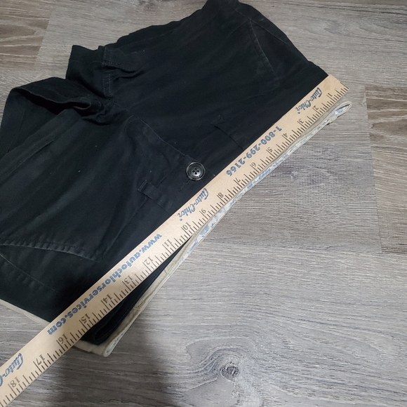 set of American eagle size 0 black and khaki shorts - Picture 10 of 10